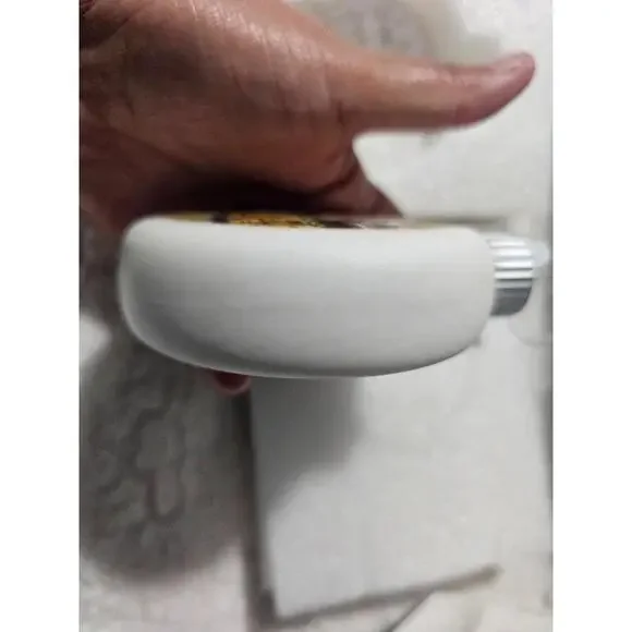 Brand New 2020 Thomas Kinkade Ornament A Christmas Wish 3.5" Round White Holiday - Picture 6 of 10